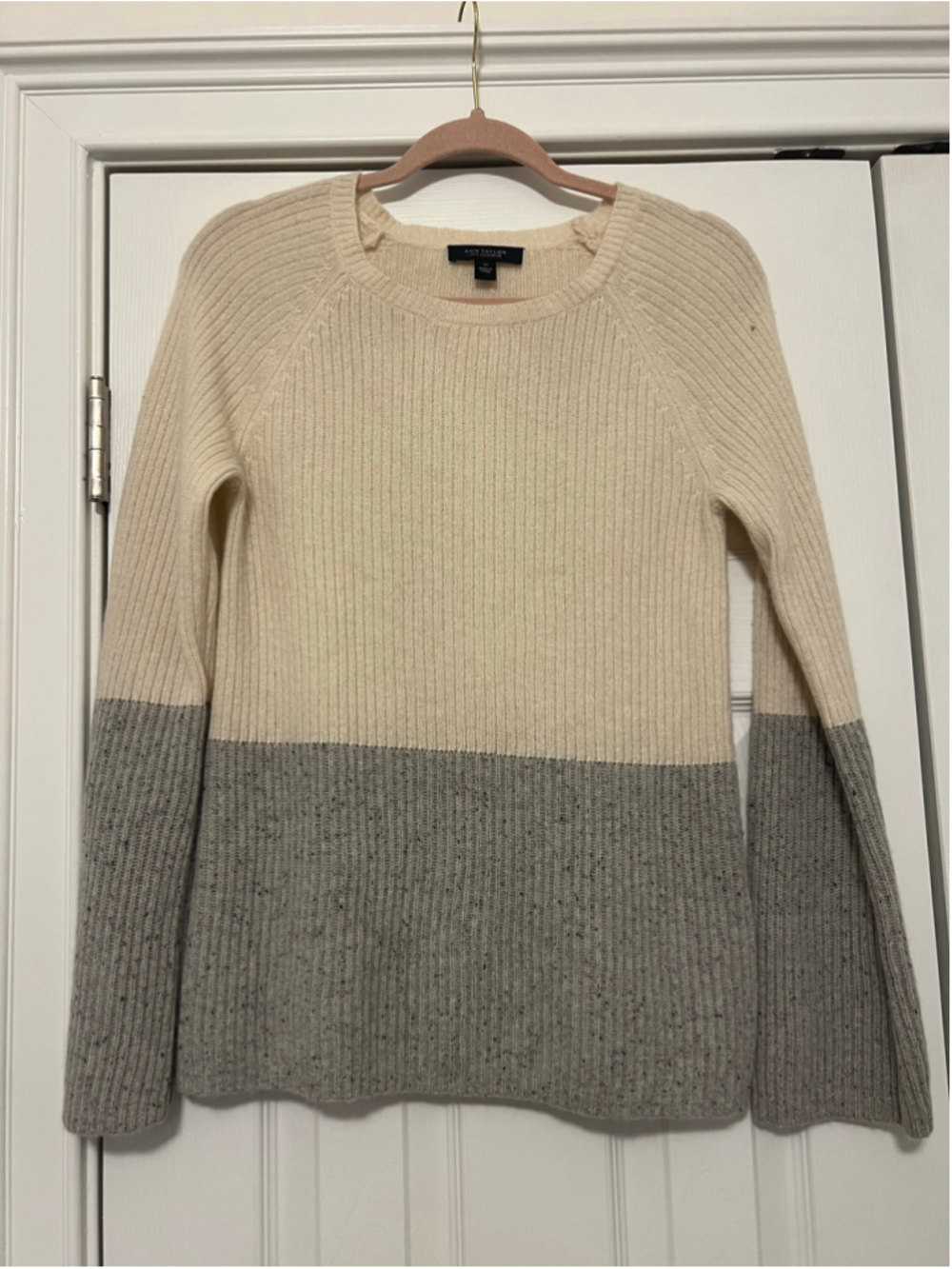 Women's Ann Taylor Cashmere Colorblock Sweater XS Beige Grey